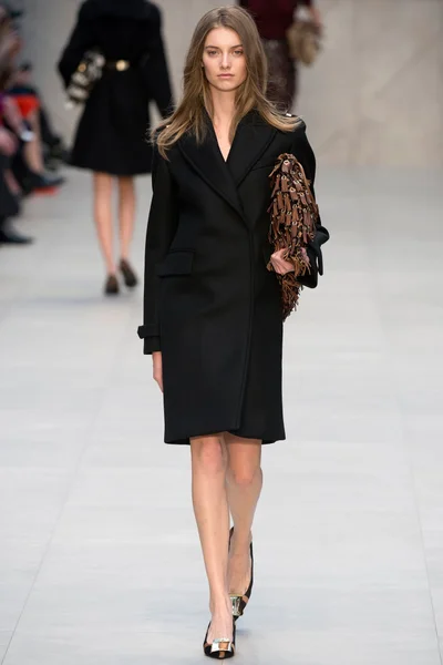 Look 28